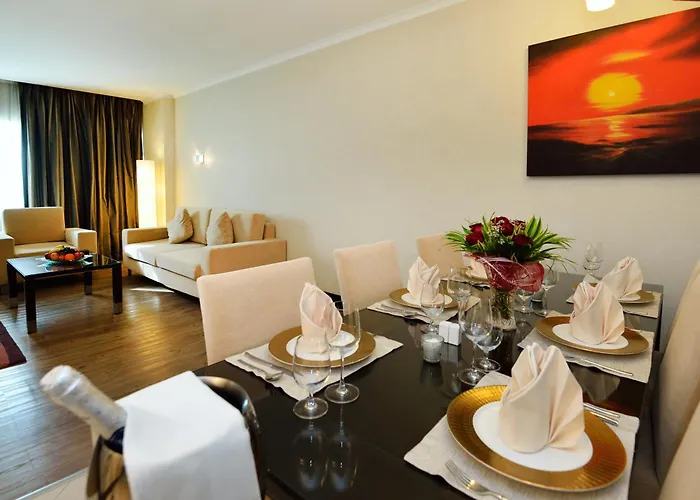 Holiday Villa Hotel & Residence City Centre Doha